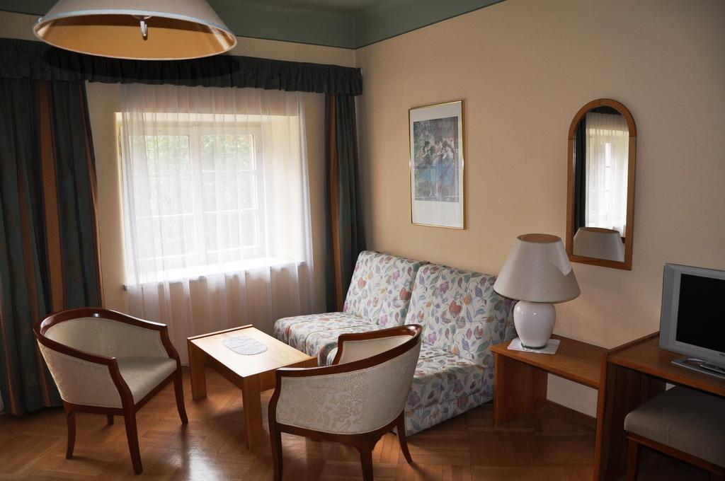 Hotel Post Гросскірхгайм Екстер'єр фото